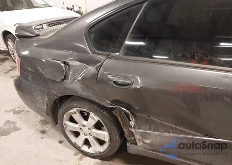 2007 Subaru Legacy 2.5Gt Limited from USA, damaged, VIN 4S3BL676774201538